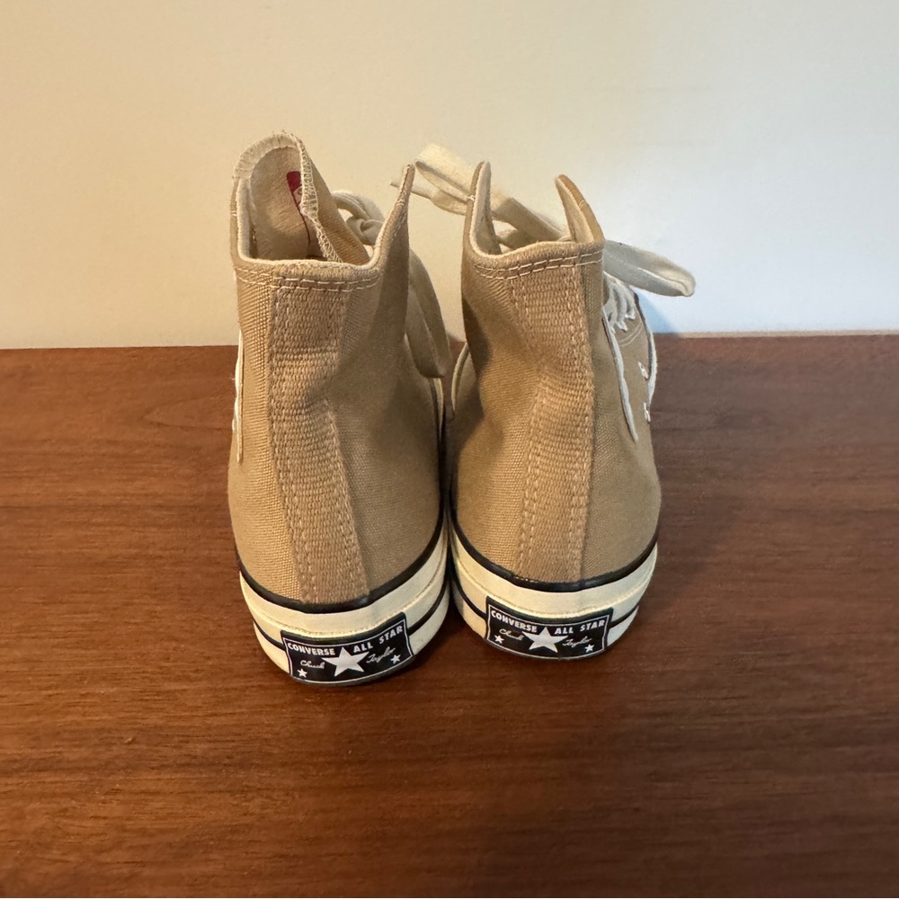 Converse Chuck Taylor All Star 70 Hi
Nomad Khaki M 6 / W 7.5 - Picture 2 of 5